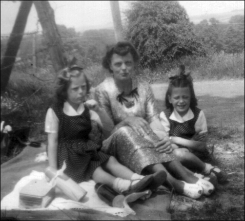 Mum, Grandma, Auntie Di