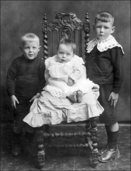 Uncle George, Grandma, Uncle Sid